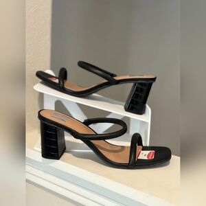 Elegant Black Strappy Heeled Sandals